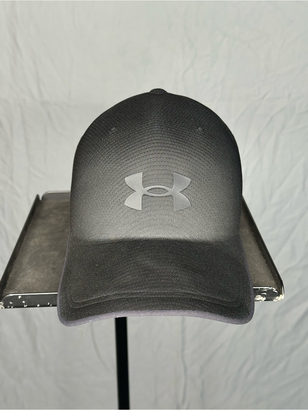 Under Armour StealthForm Black Performance Adjustable Hat M/L Golf Running